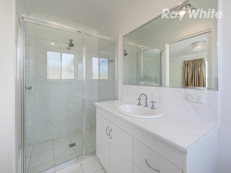 87 Read Street, Howlong NSW 2643