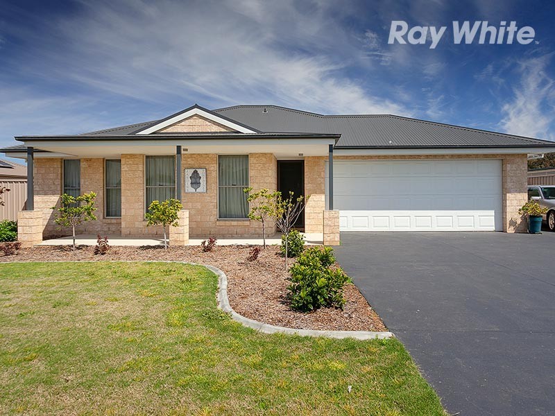 87 Read Street, Howlong NSW 2643