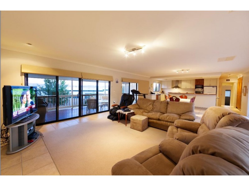 41 Gould Avenue, West Albury NSW 2640