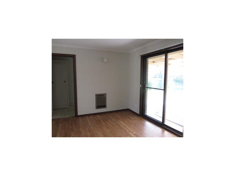 401 Elton Court, Lavington NSW 2641