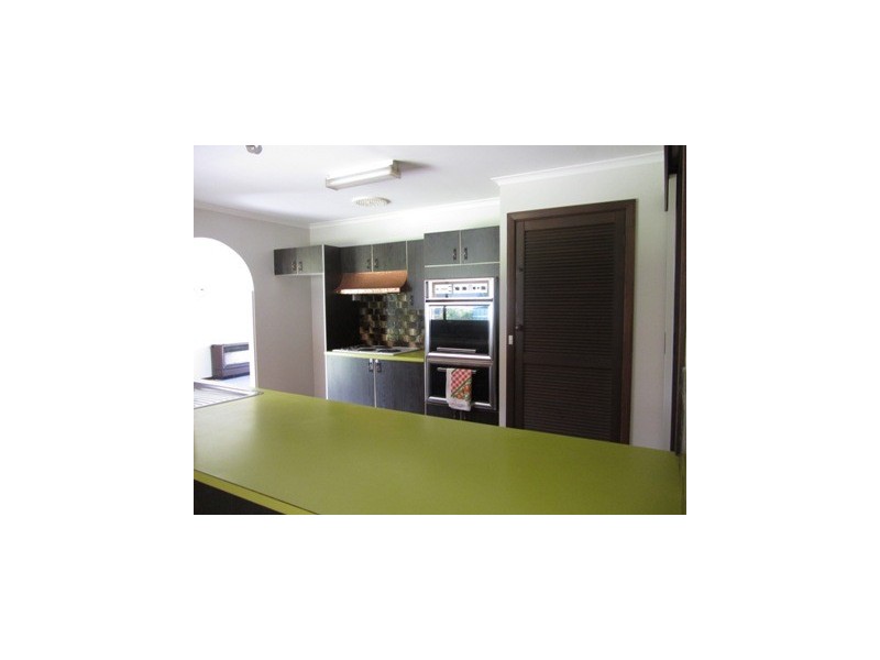 401 Elton Court, Lavington NSW 2641