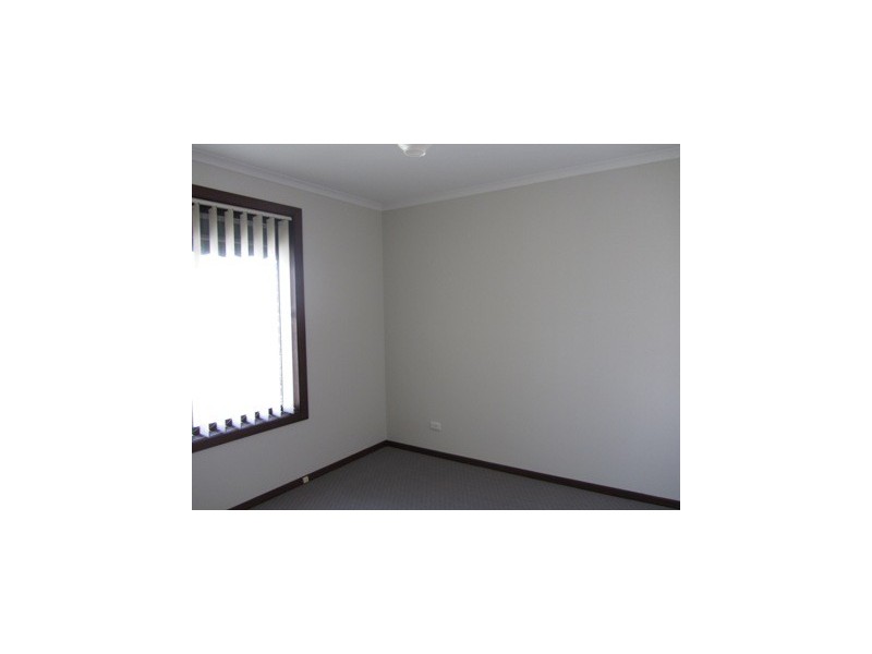 401 Elton Court, Lavington NSW 2641