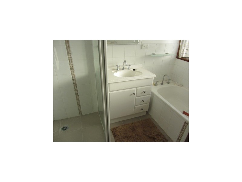 95 Hotham Circuit, Thurgoona NSW 2640