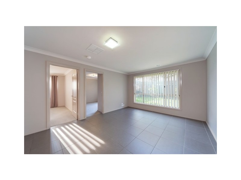 8 Willaroo Street, Thurgoona NSW 2640