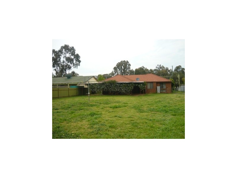 113 Short Street, Howlong NSW 2643