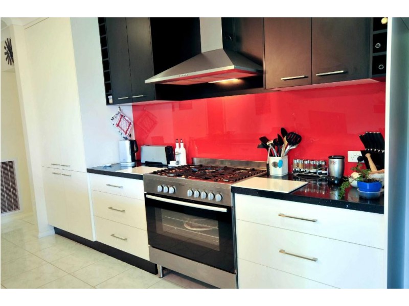 20 Nicola Place, Lavington NSW 2641