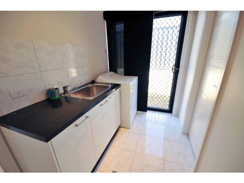 20 Nicola Place, Lavington NSW 2641