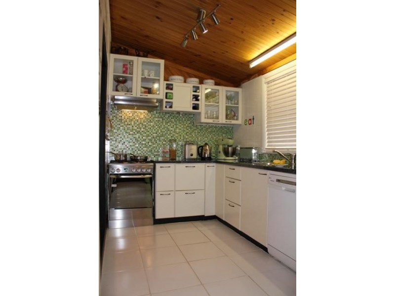 433 Bevan Street, Lavington NSW 2641