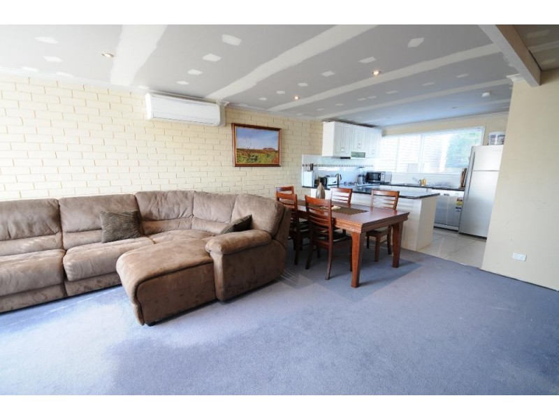 5/429 Griffith Road, Lavington NSW 2641