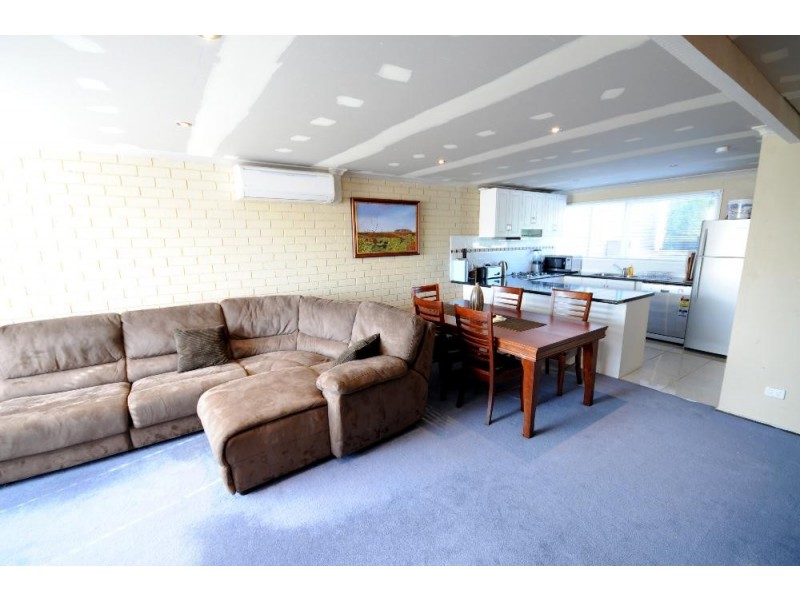 5/429 Griffith Road, Lavington NSW 2641