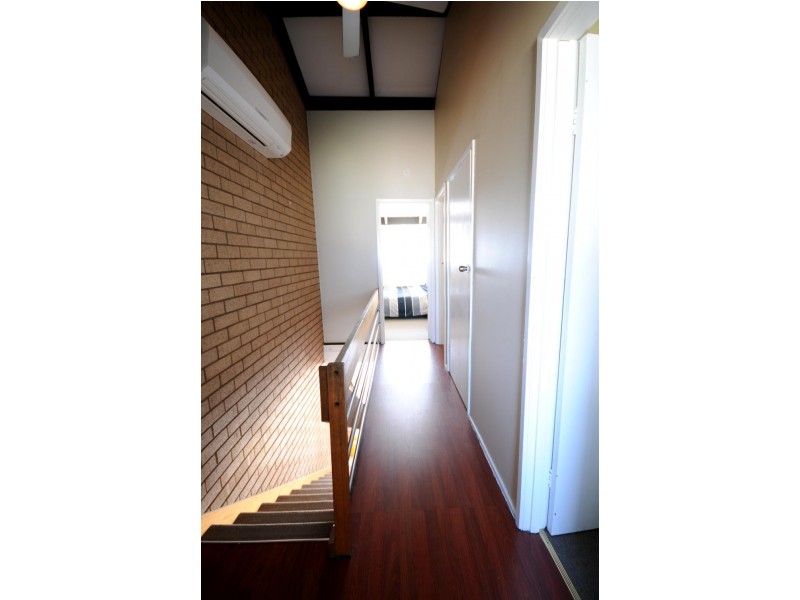 5/429 Griffith Road, Lavington NSW 2641