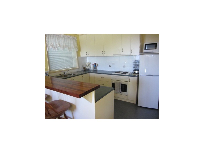 1/701 Nalanda Court, Albury NSW 2640