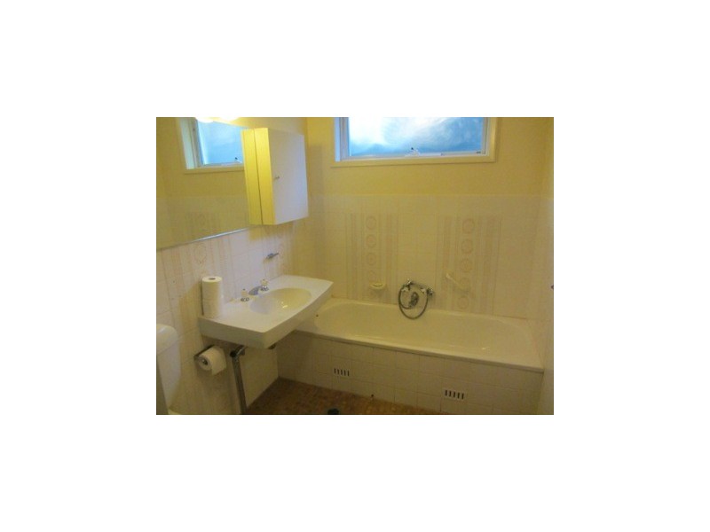 1/701 Nalanda Court, Albury NSW 2640