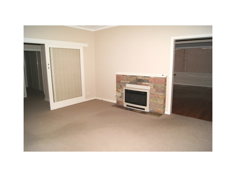 1 and 2/1001 Sylvania Ave, North Albury NSW 2640