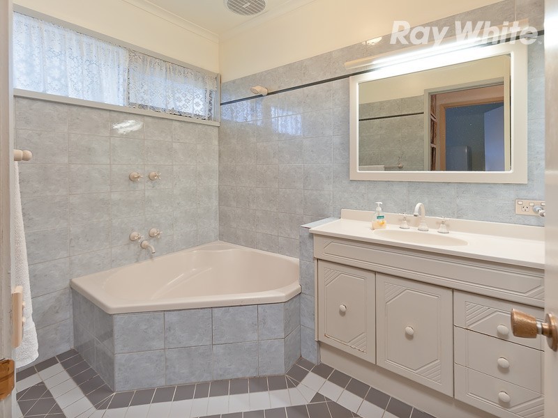 354 Reservoir Road, Lavington NSW 2641