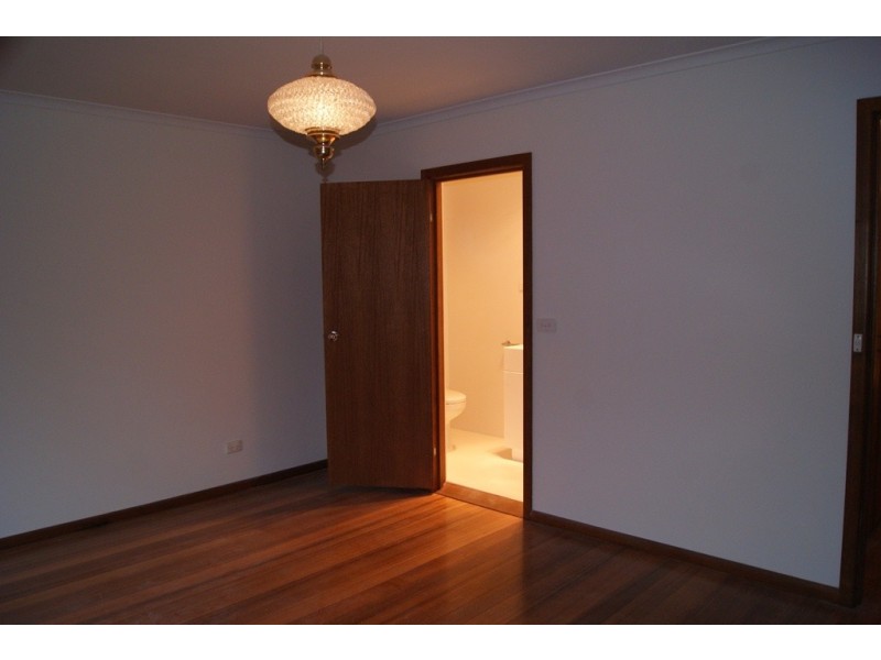 528 Regina Avenue, Albury NSW 2640