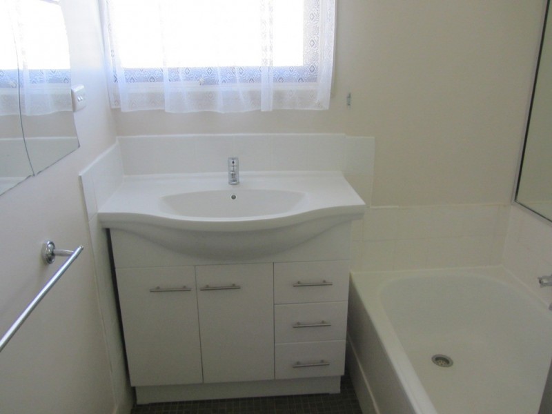 2 Algona Road, Springdale Heights NSW 2641