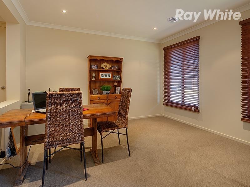 33 Oxford Drive, Thurgoona NSW 2640