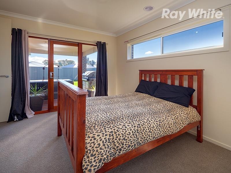 33 Oxford Drive, Thurgoona NSW 2640