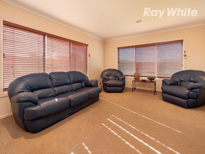 33 Oxford Drive, Thurgoona NSW 2640