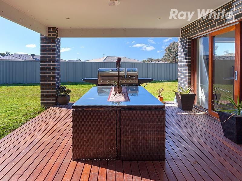 33 Oxford Drive, Thurgoona NSW 2640