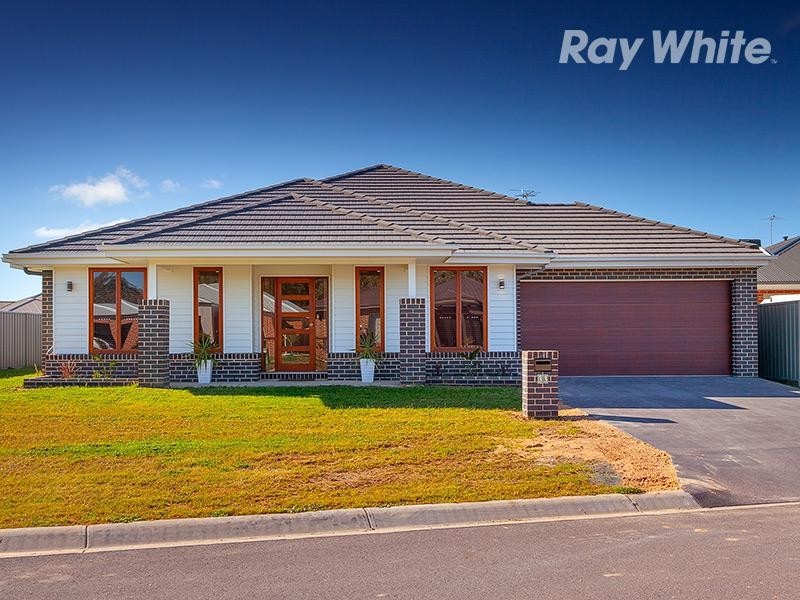 33 Oxford Drive, Thurgoona NSW 2640