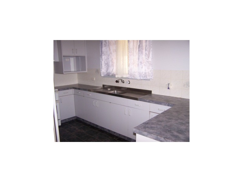 437 Urana Road, Lavington NSW 2641