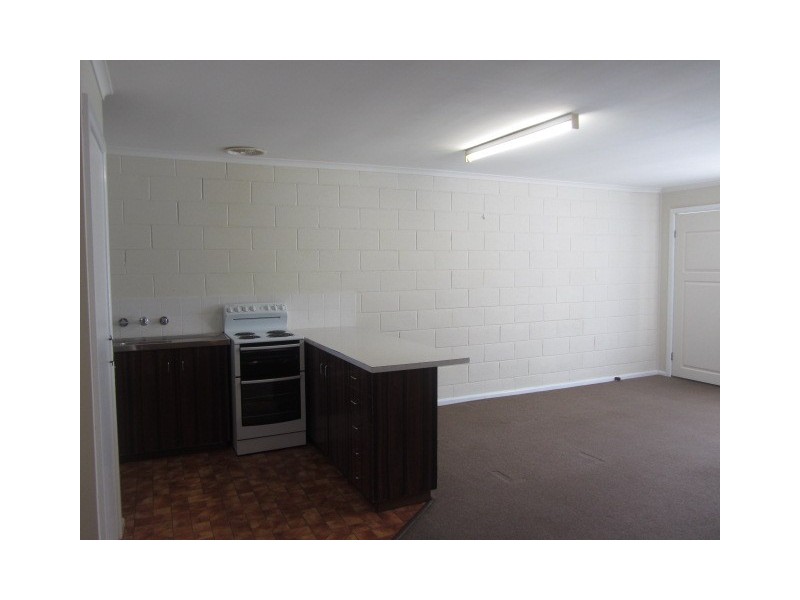 8/516 Alldis Avenue, Lavington NSW 2641