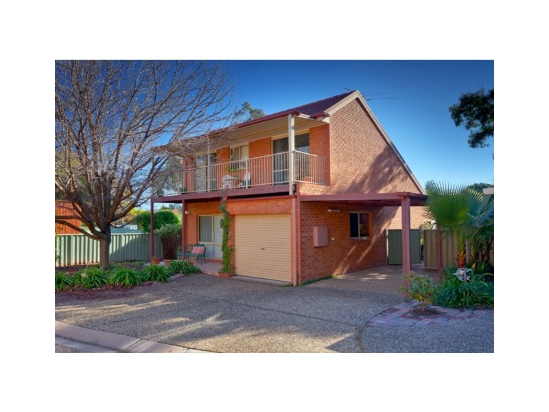 389 Schubach Street, East Albury NSW 2640