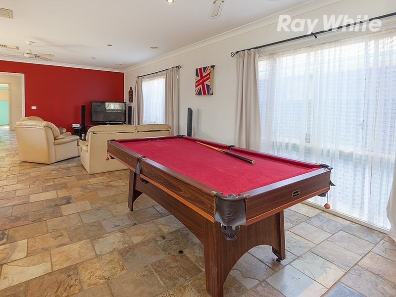 9 Pell Street, Howlong NSW 2643