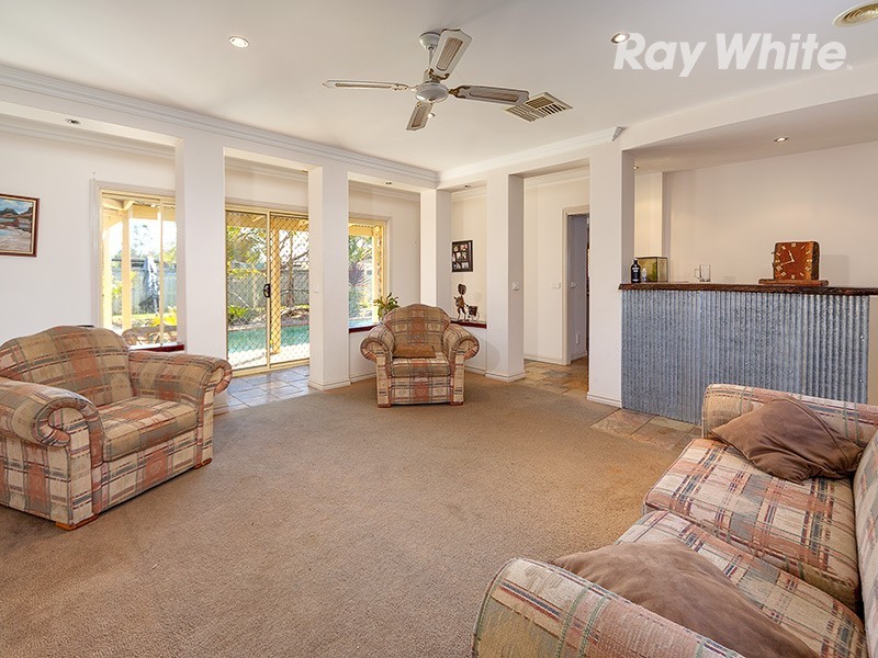9 Pell Street, Howlong NSW 2643