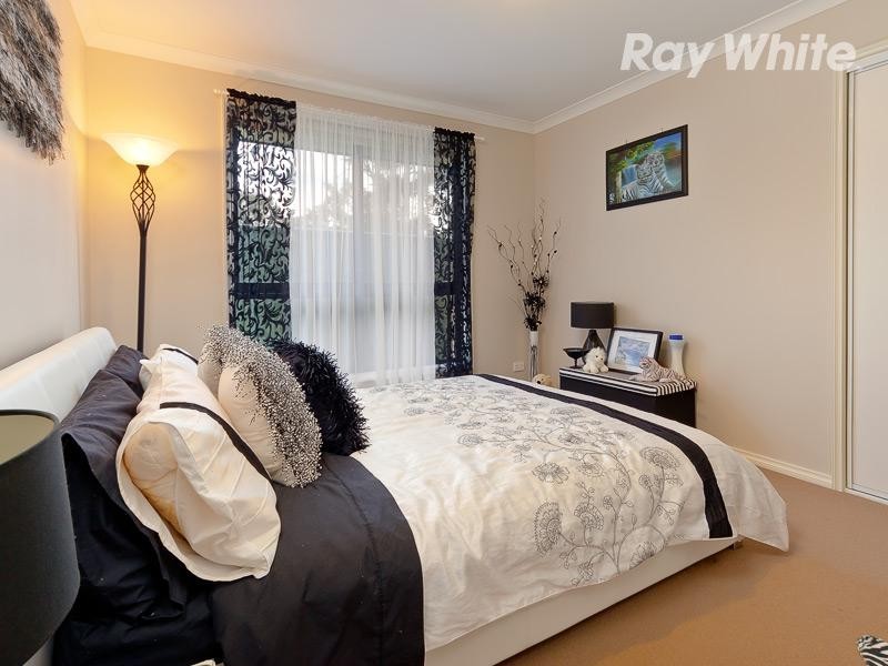 9 William Place, Howlong NSW 2643