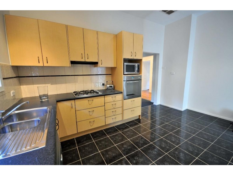 272 Olive Street, Albury NSW 2640