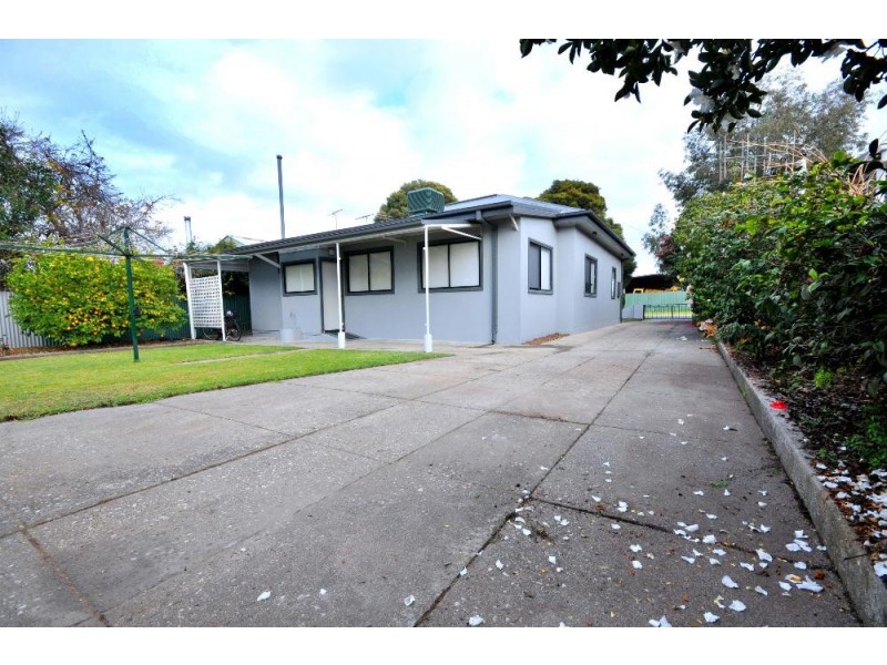 272 Olive Street, Albury NSW 2640