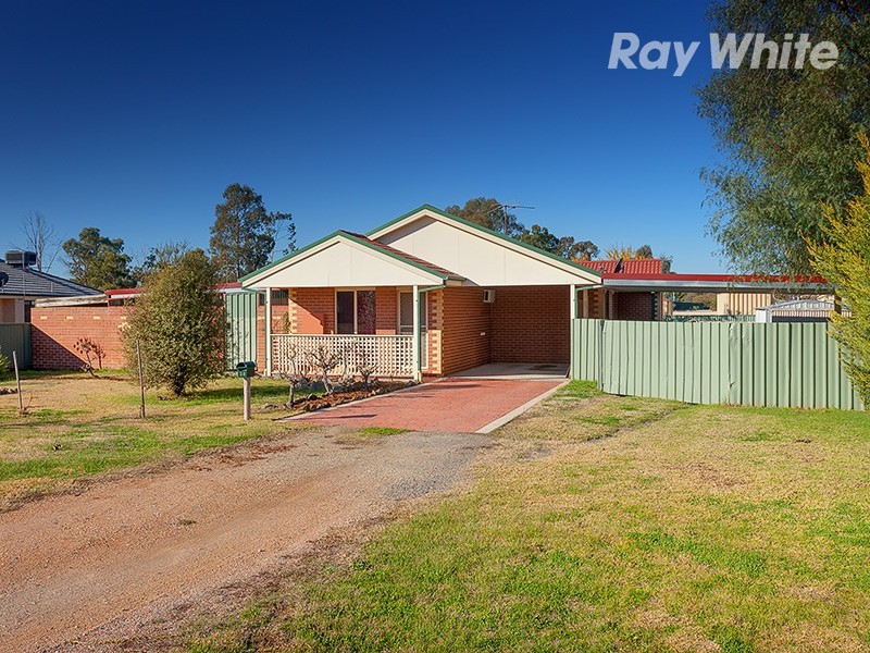 28 Larmer Street, Howlong NSW 2643
