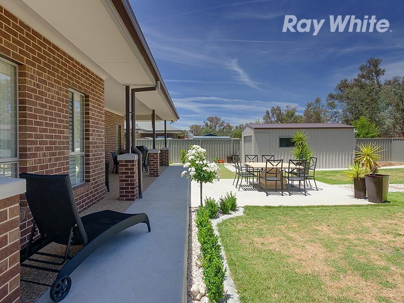 34 Oxford Drive, Thurgoona NSW 2640