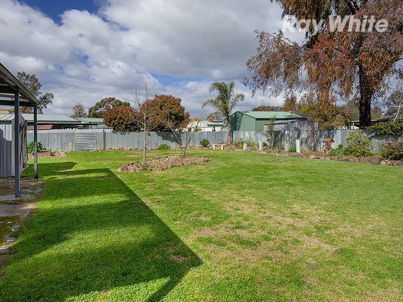 124 Hume Street, Howlong NSW 2643