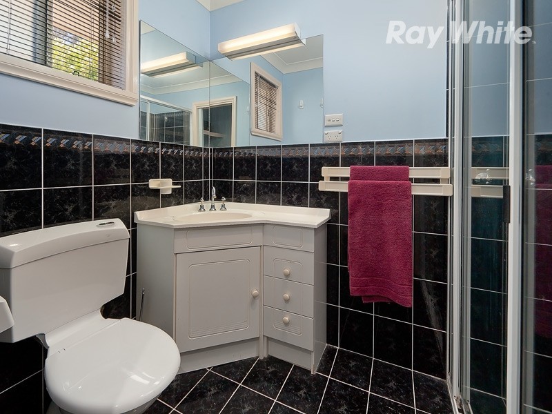 43 Saville Avenue, Lavington NSW 2641