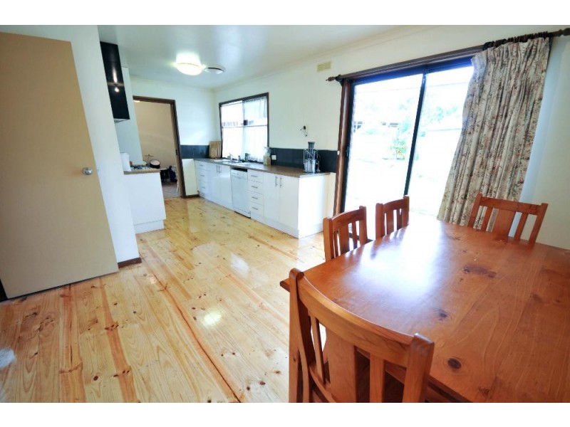 1 Barook Place, Lavington NSW 2641