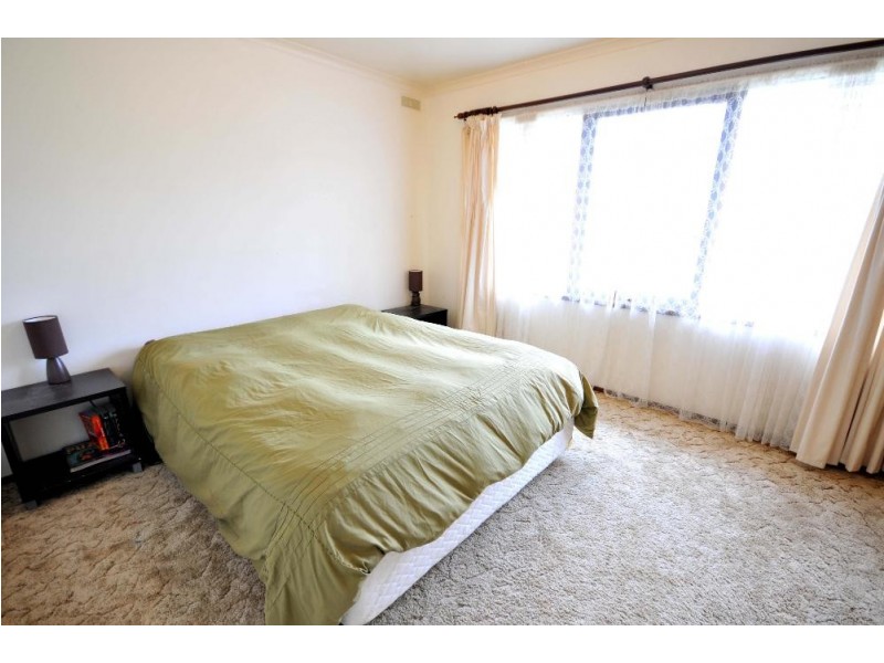 1 Barook Place, Lavington NSW 2641