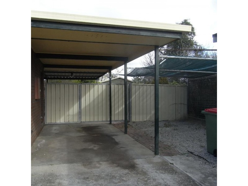 74 James Cook Avenue, Howlong NSW 2643
