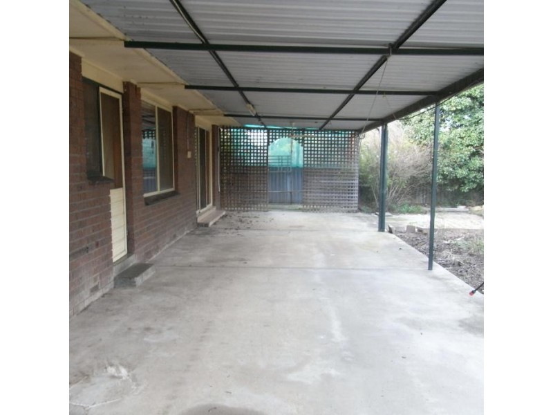 74 James Cook Avenue, Howlong NSW 2643