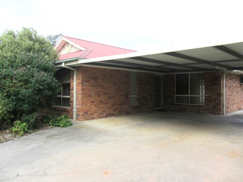 1/8A Adams Street, Jindera NSW 2642