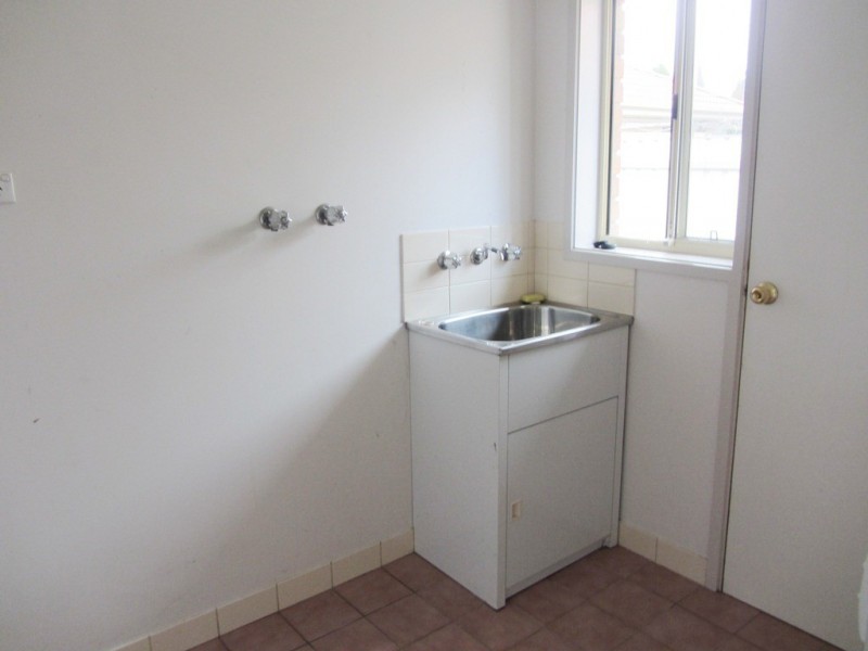 1/8A Adams Street, Jindera NSW 2642