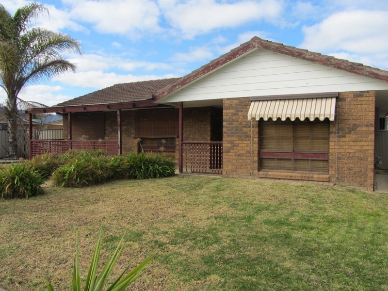12 Jackling Drive, Lavington NSW 2641