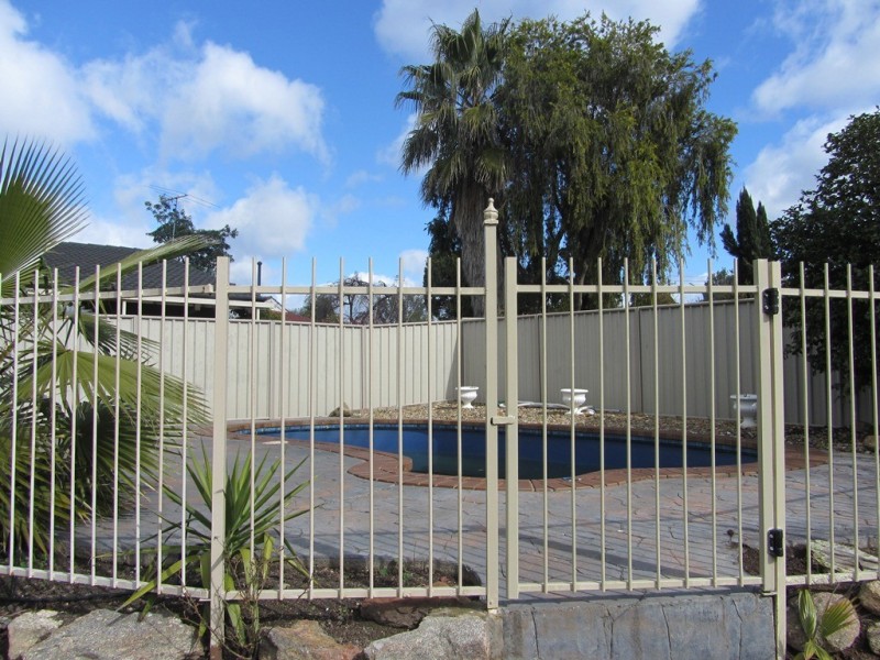 595 Regina Avenue, North Albury NSW 2640