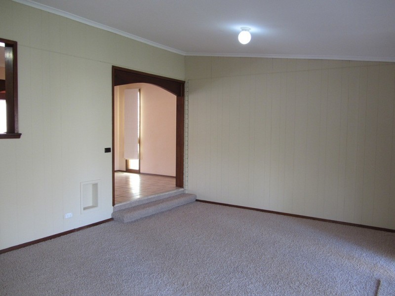 595 Regina Avenue, North Albury NSW 2640