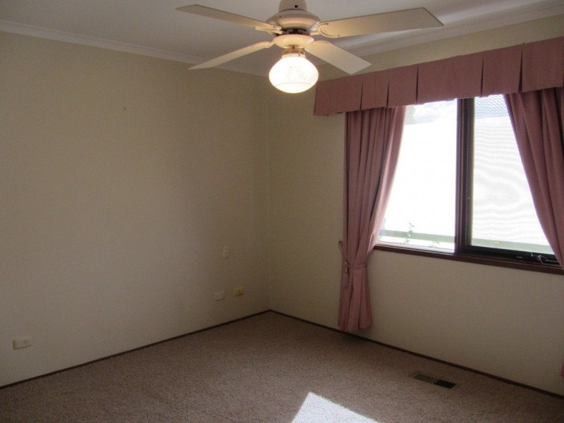 595 Regina Avenue, North Albury NSW 2640