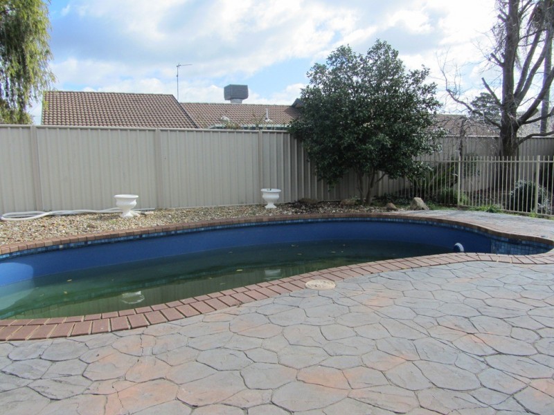 595 Regina Avenue, North Albury NSW 2640