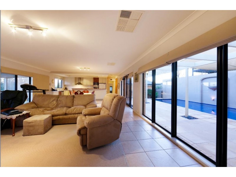 41 Gould Avenue, Albury NSW 2640